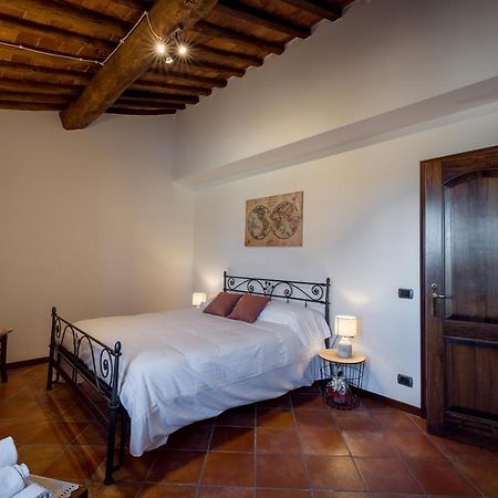 Tognazzi Casa Vacanze - Casa Vico Zambra Bagian luar foto