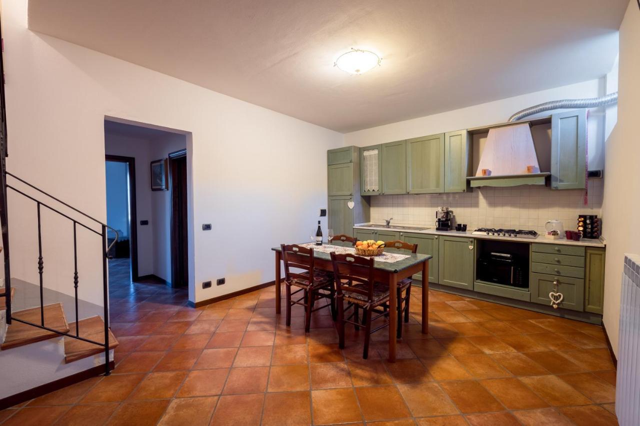 Tognazzi Casa Vacanze - Casa Vico Zambra Bagian luar foto