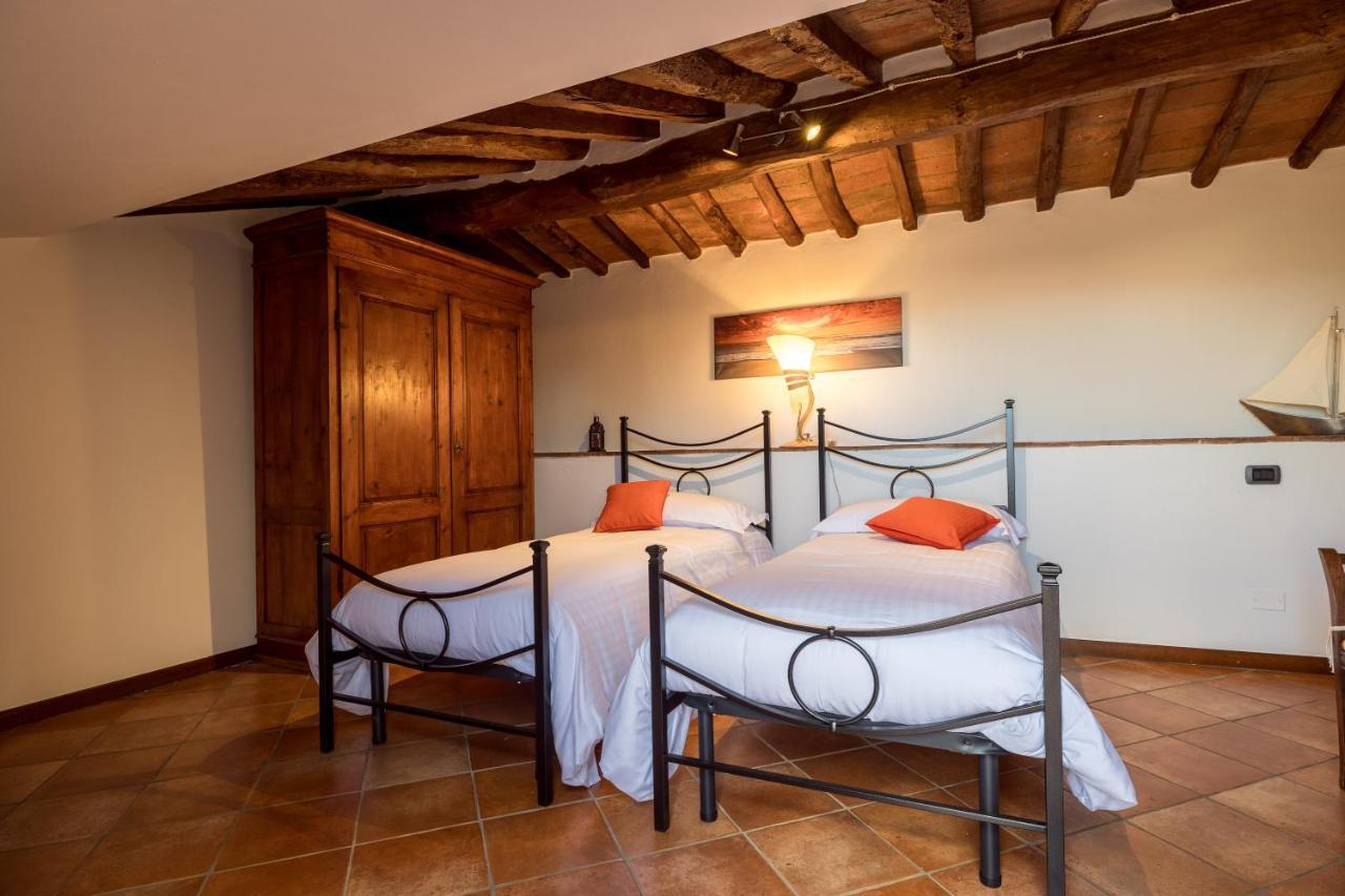 Tognazzi Casa Vacanze - Casa Vico Zambra Bagian luar foto
